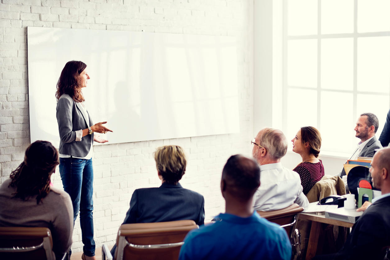 La France a toujours peur d’utiliser le numérique dans la formation professionnelle, plateformes collaboratives, learning expeditions, fablabs – Nrj-active.fr