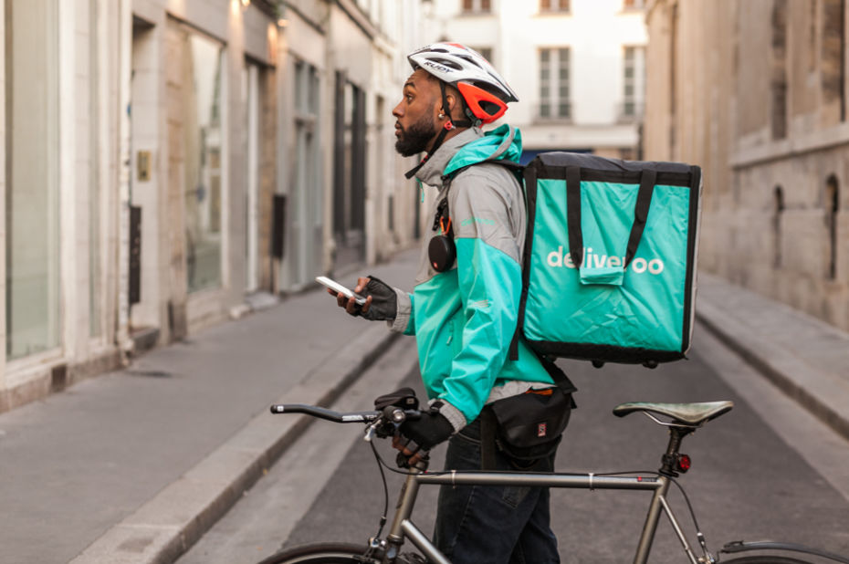 Deliveroo et OpenClassrooms nouent un partenariat pour former les livreurs — Usine digitale