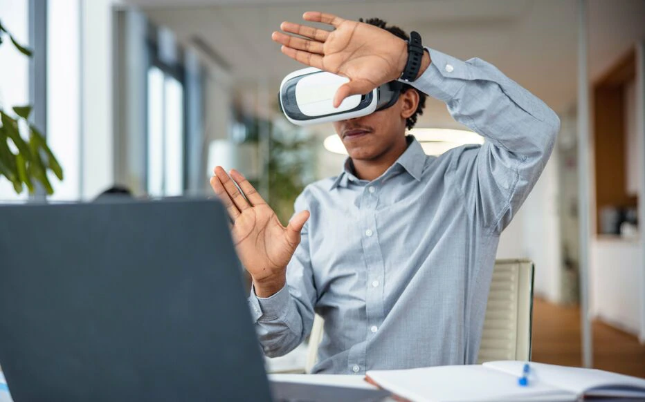 «On est vraiment dans la peau de l’employé» : la réalité virtuelle, nouvelle alliée de la formation professionnelle — Le Parisien