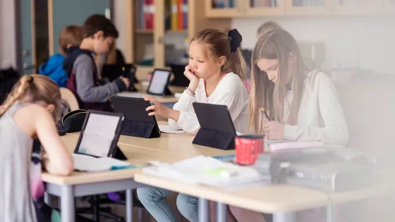 Éducation : comment la technologie peut-elle (vraiment) aider les enseignants ? — France Culture